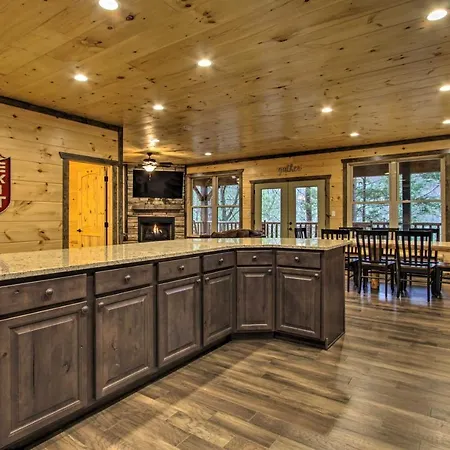 Luxe Cabin With Home Theater Less Than 2 Miles To Gatlinburg Exterior foto