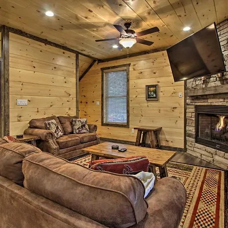 Luxe Cabin With Home Theater Less Than 2 Miles To Gatlinburg Exterior foto